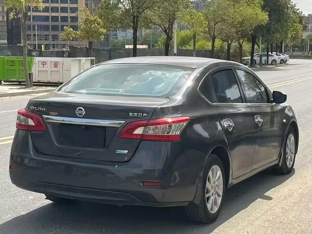 Nissan Sylphy — миниатюра 8