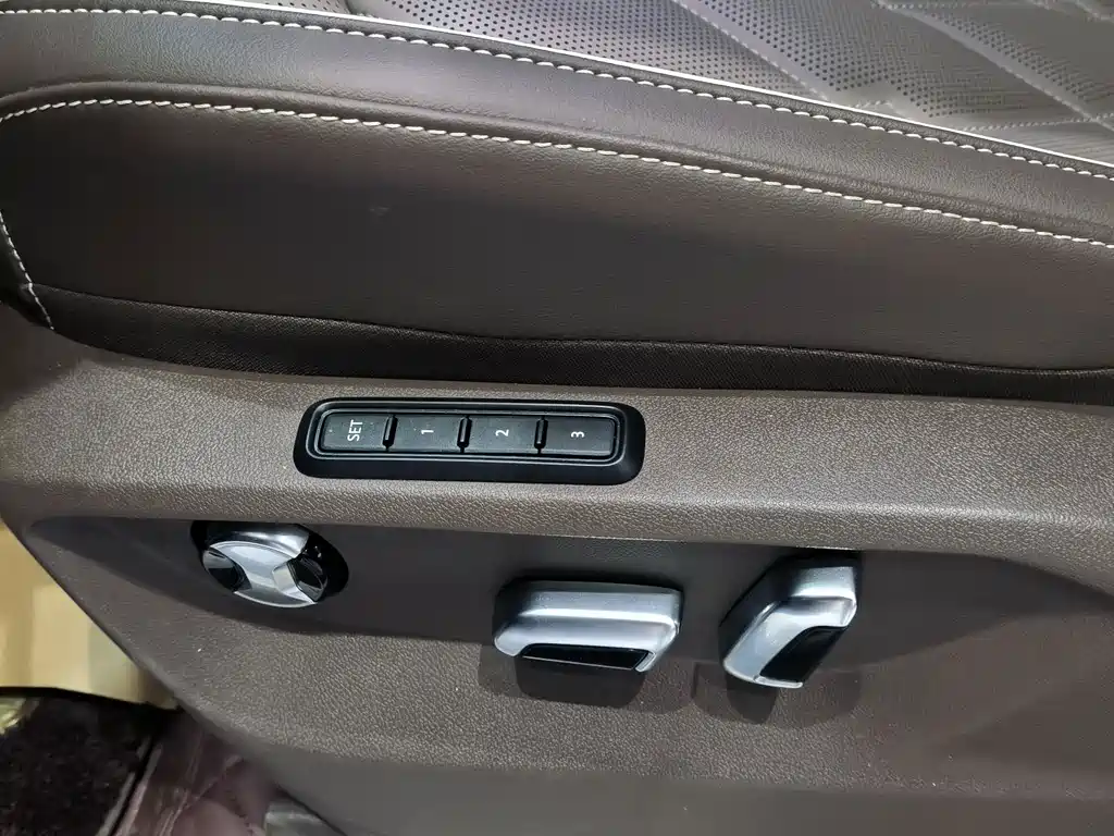 Volkswagen Viloran — миниатюра 10
