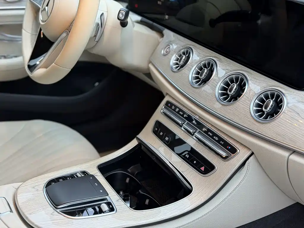 Mercedes-Benz CLS — миниатюра 11