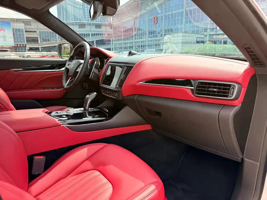 Maserati Levante — миниатюра 15