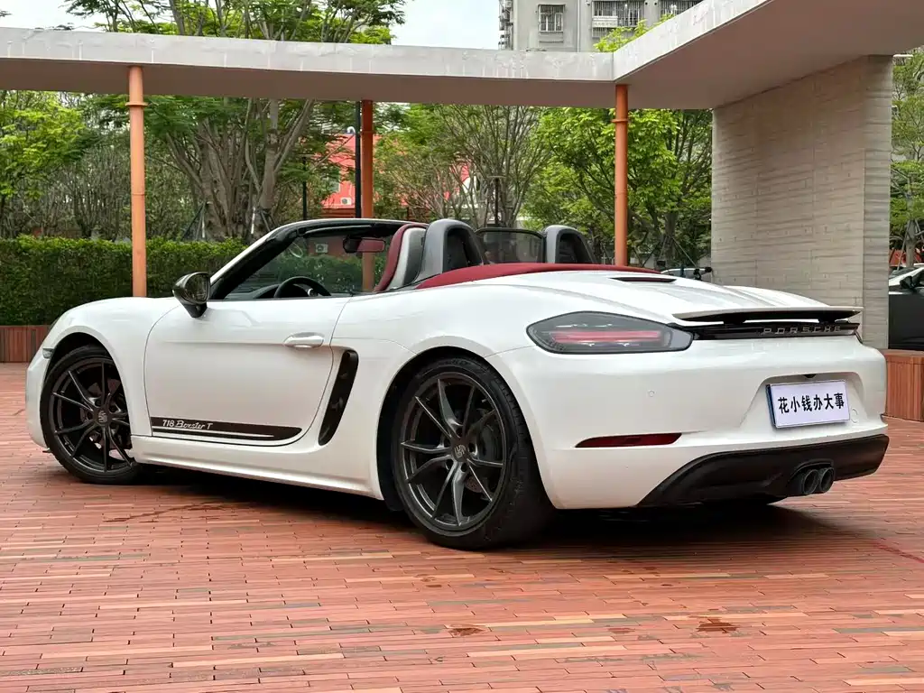 Porsche 718 2019 Boxster T 2.0T