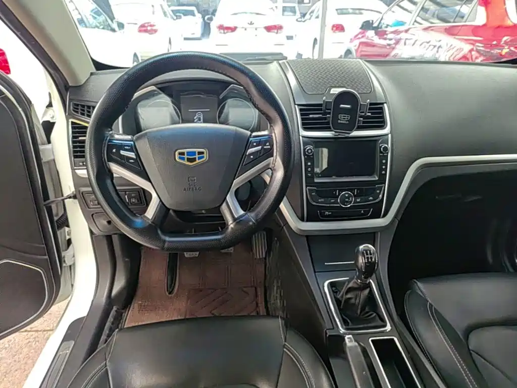 Geely Emgrand — миниатюра 11