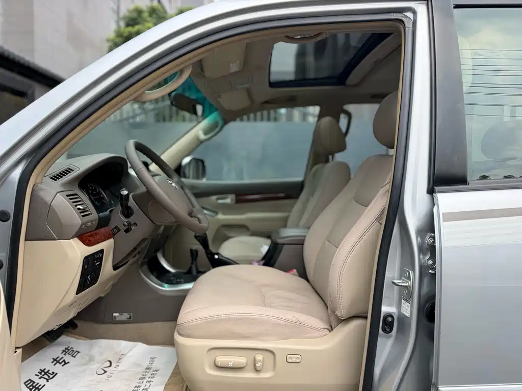 Toyota Land Cruiser Prado 2006 4.0L AT VX