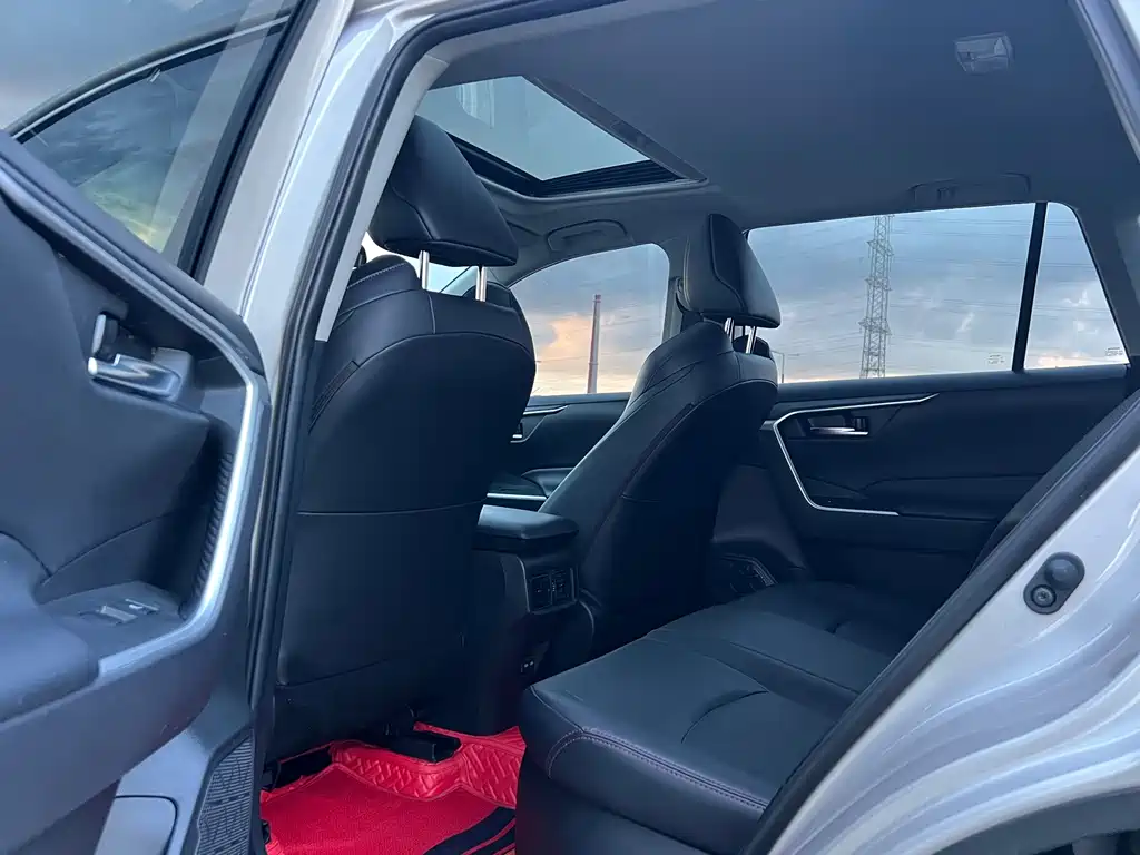 Toyota Wildlander New Energy — миниатюра 5