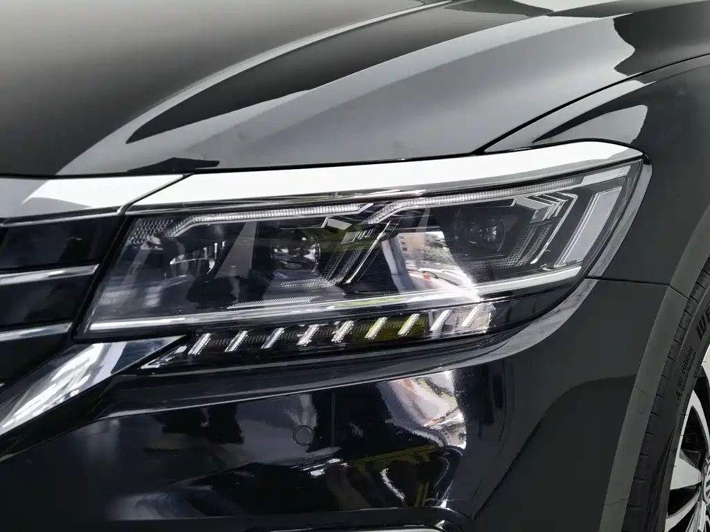 Volkswagen Passat — миниатюра 7