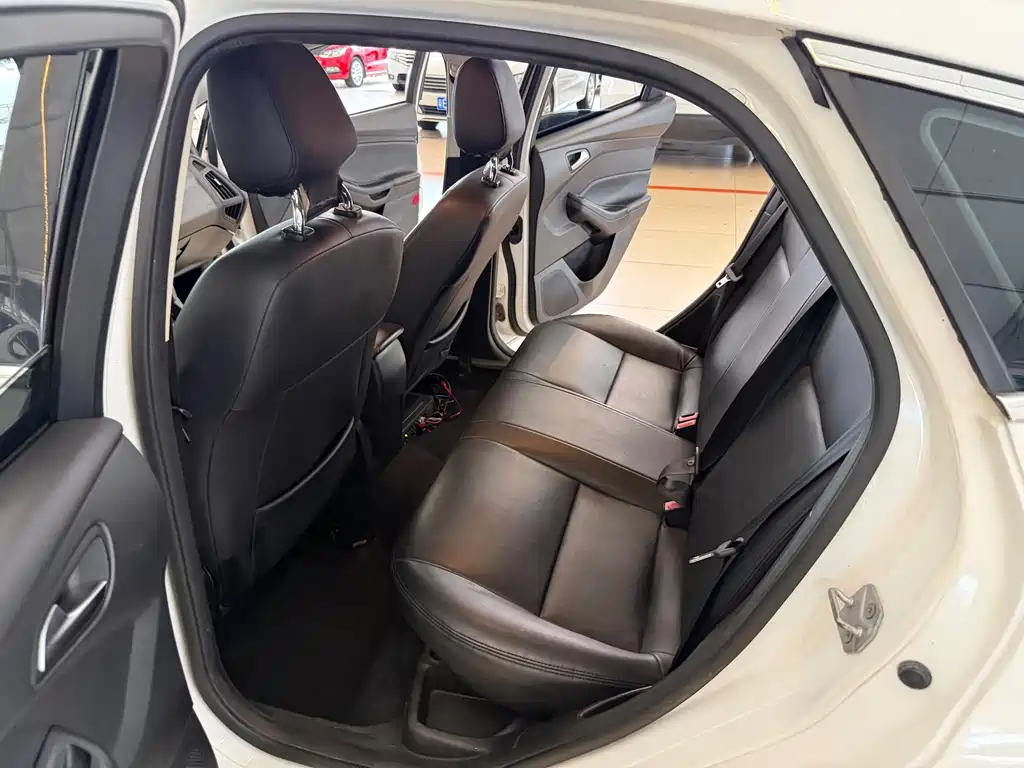Ford Focus — миниатюра 20