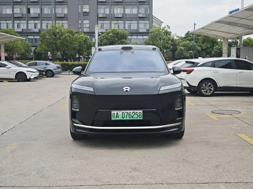 NIO ES8 2026 мест Executive Luxury