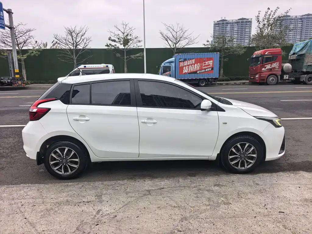 TOYOTA YARIS L ZHIXUAN