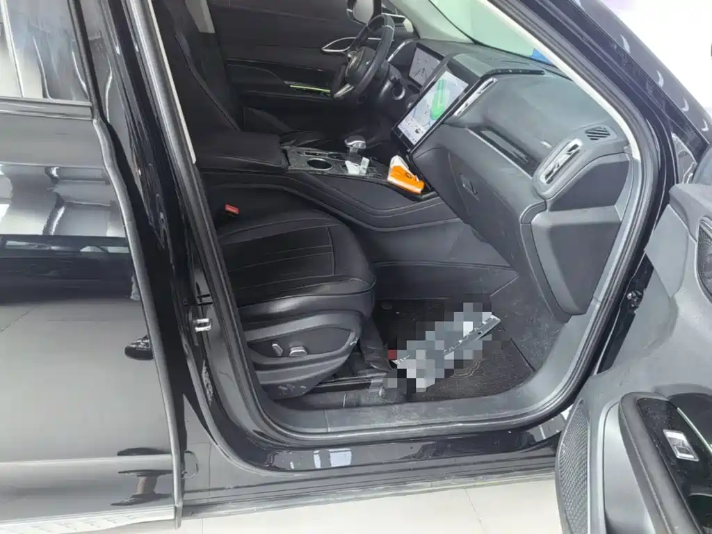 Hongqi Hongqi HS3 PHEV — миниатюра 25