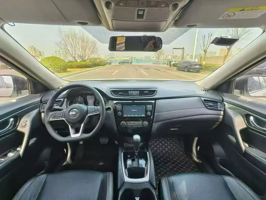 Nissan X-Trail — миниатюра 8