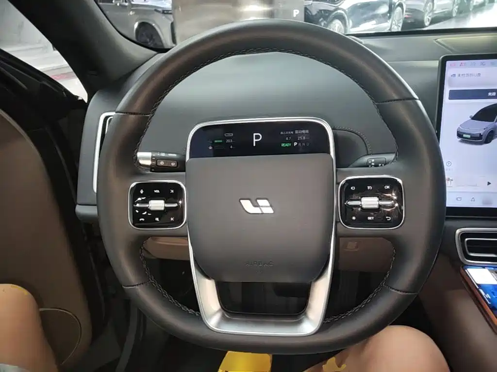 Li Auto Li L8 — миниатюра 11