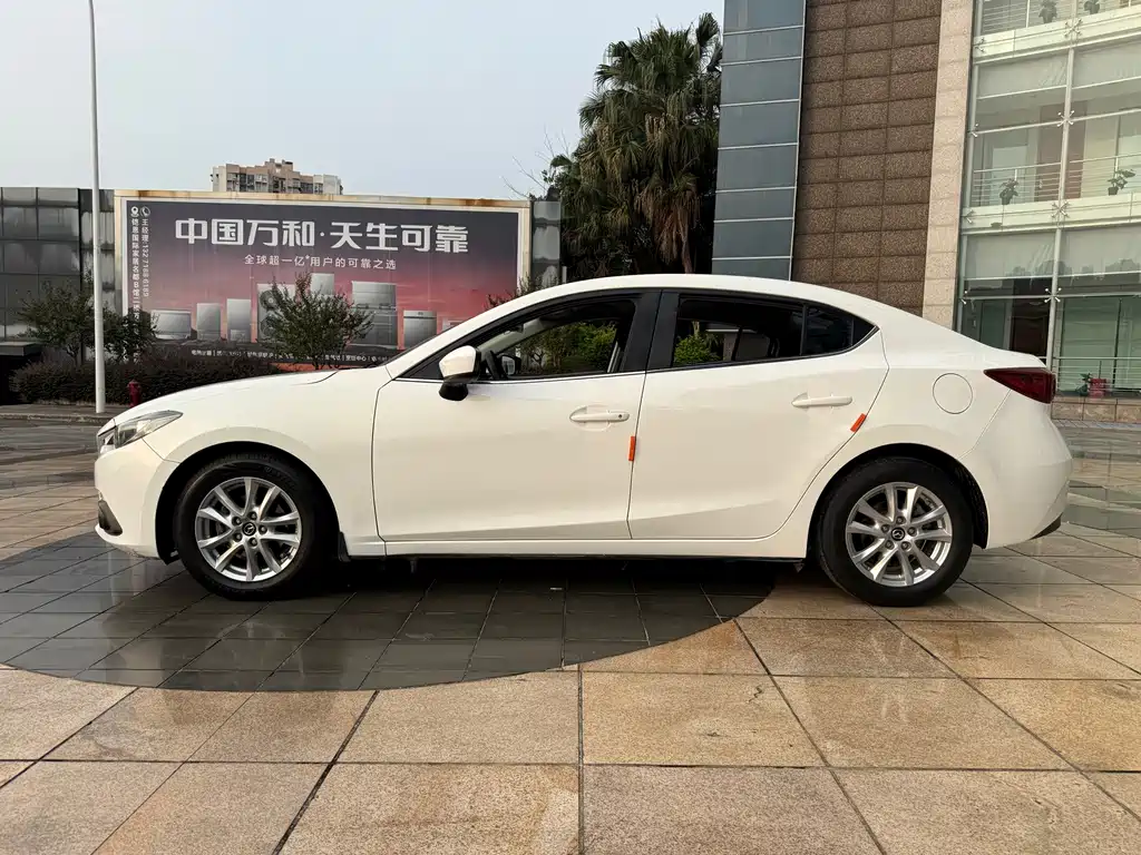 Mazda 3 Axela — миниатюра 8