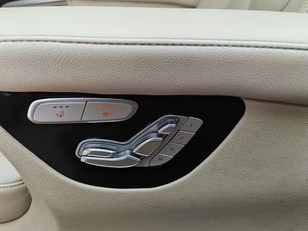 Mercedes-Benz V-Class — миниатюра 22