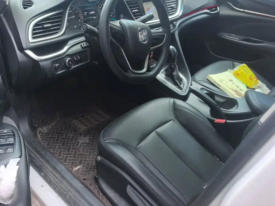Buick Excelle — миниатюра 9