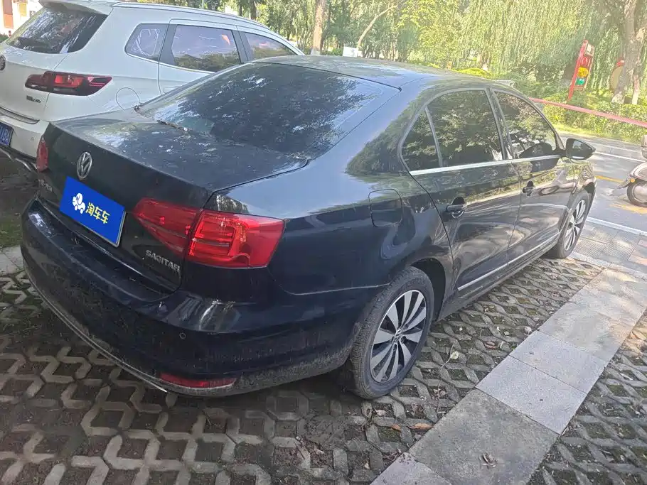 Volkswagen Sagitar — миниатюра 3