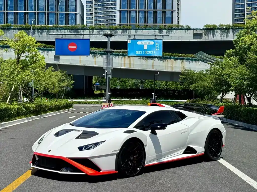 Lamborghini Huracán — миниатюра 2