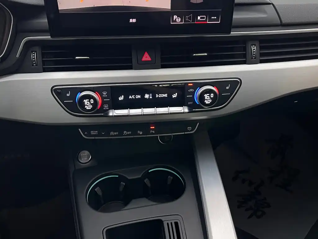 Audi A4L — миниатюра 30