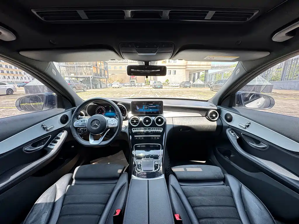 Mercedes-Benz C-Class — миниатюра 7