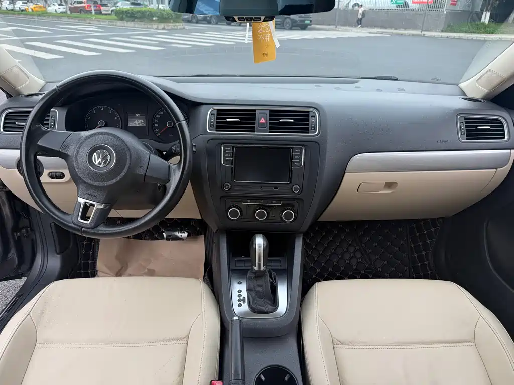 Volkswagen Sagitar — миниатюра 14