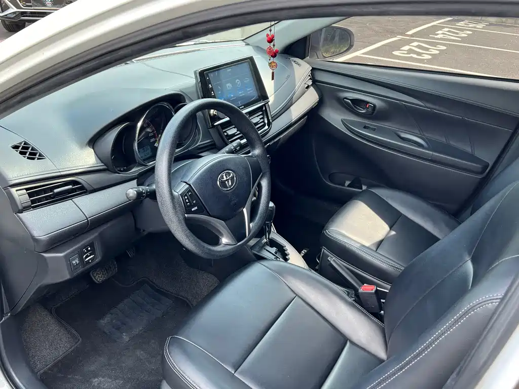 Toyota Vios FS — миниатюра 6