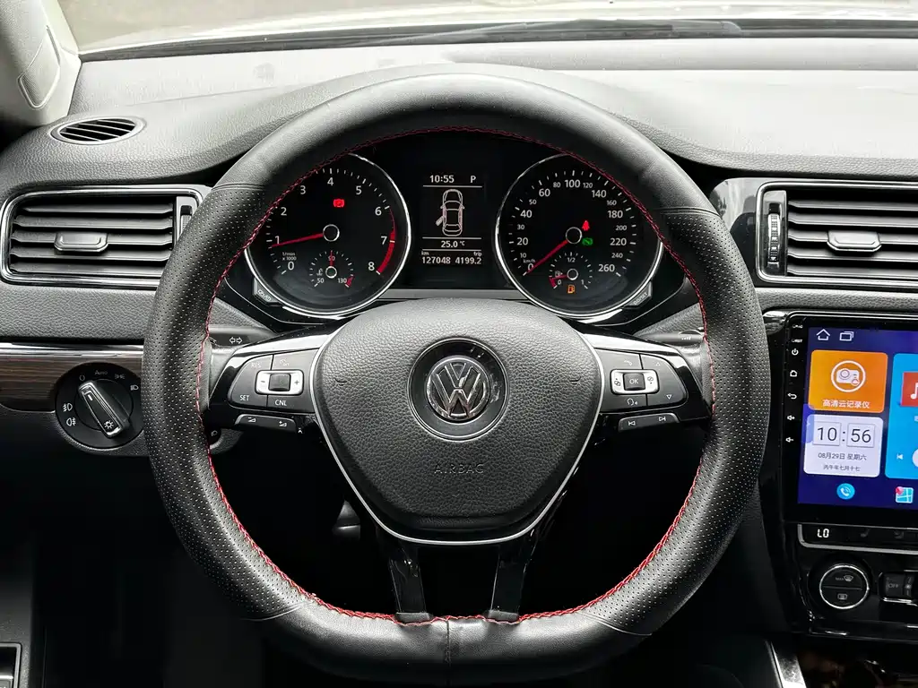 Volkswagen Sagitar — миниатюра 19