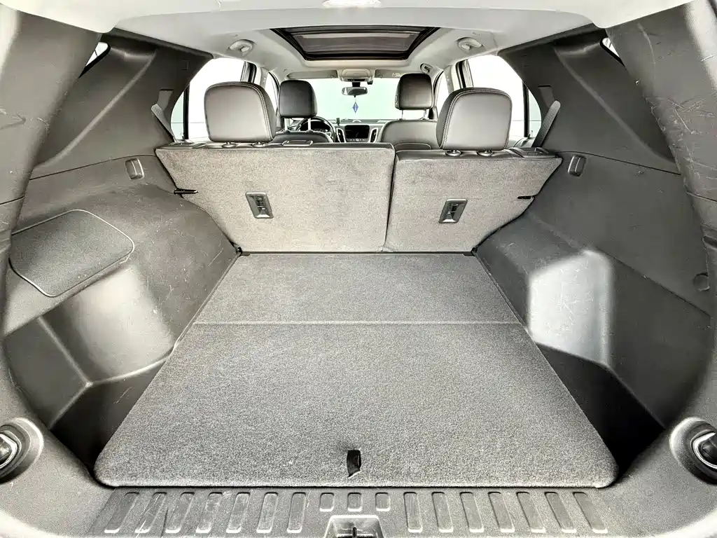 Chevrolet Equinox — миниатюра 12