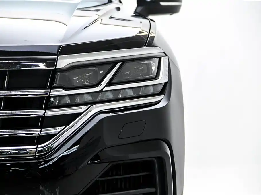 Volkswagen Touareg 2023 3.0TSI Sport