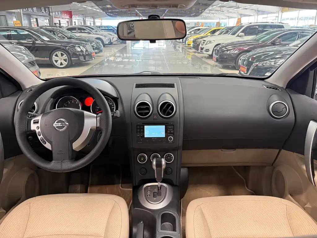 Nissan Qashqai — миниатюра 9