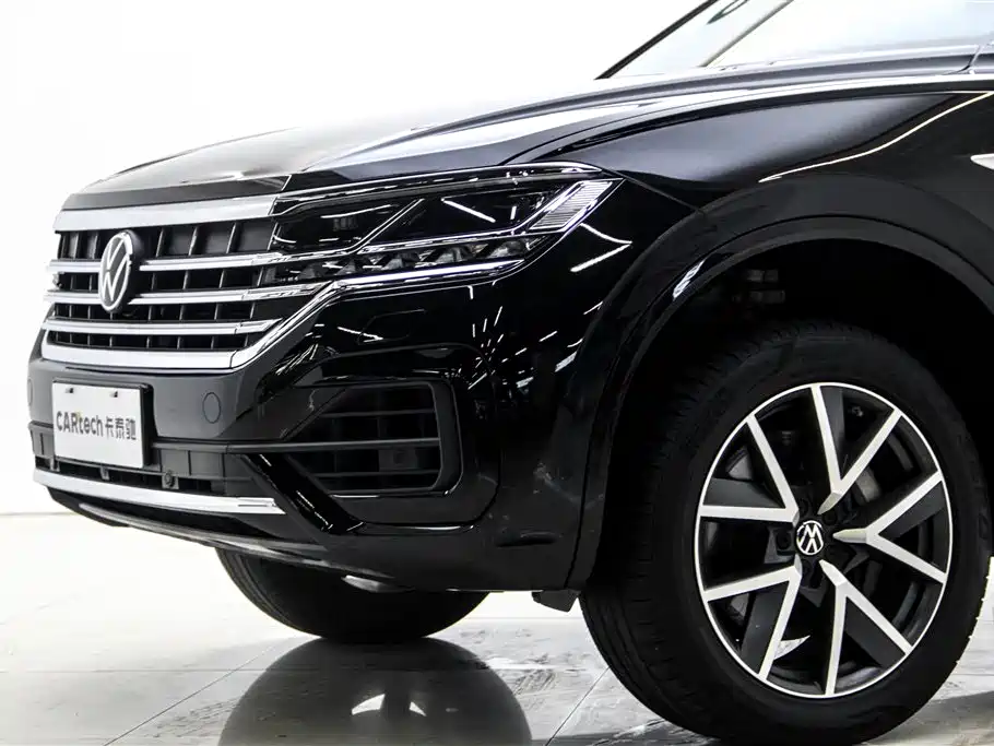 Volkswagen Touareg 2023 3.0TSI Sport