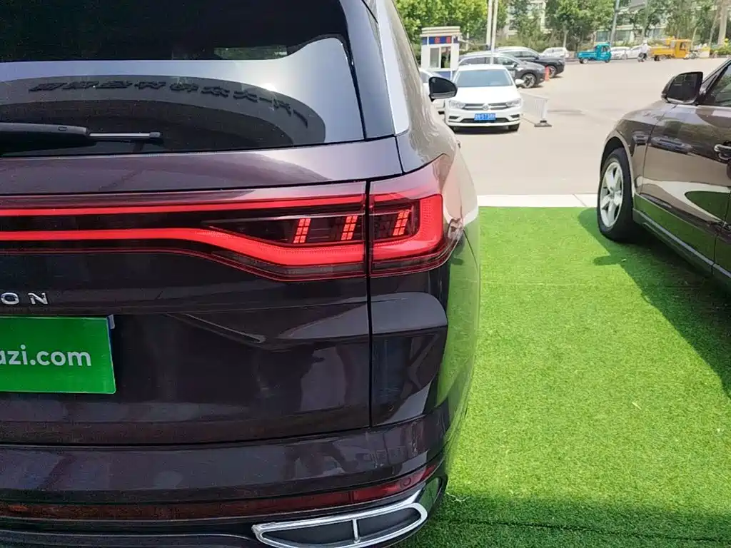 Volkswagen Viloran 2021 380TSI R-Line