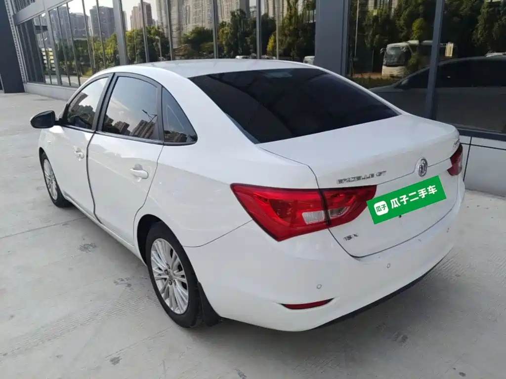 Buick Excelle — миниатюра 5