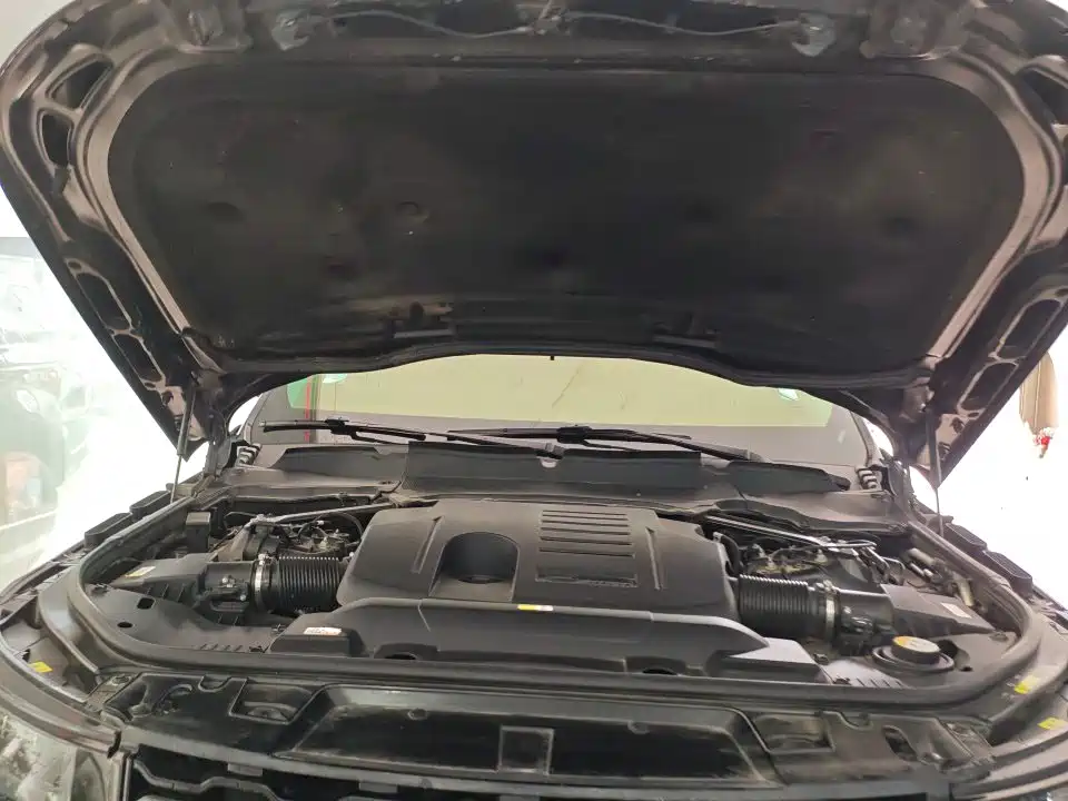 Land Rover Range Rover Sport 2021 3.0 L6 HST