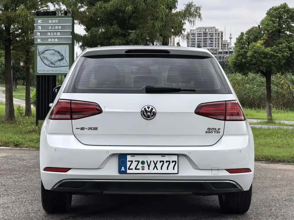 Volkswagen Golf — миниатюра 15