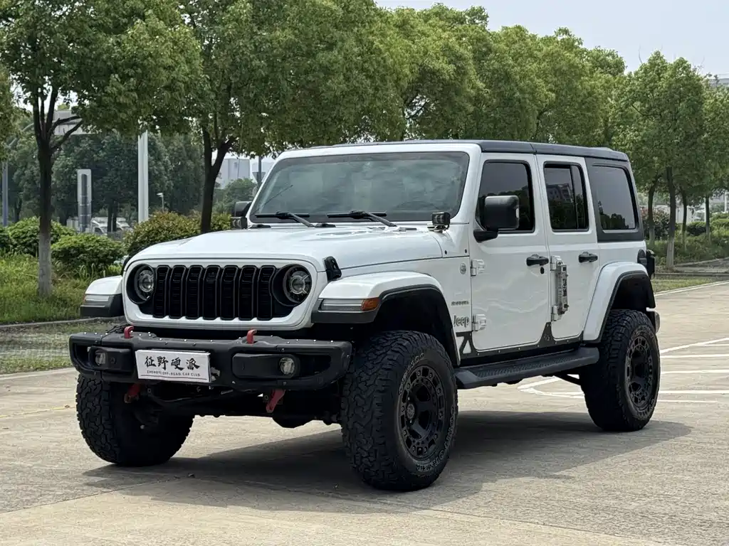 Купить Jeep Wrangler