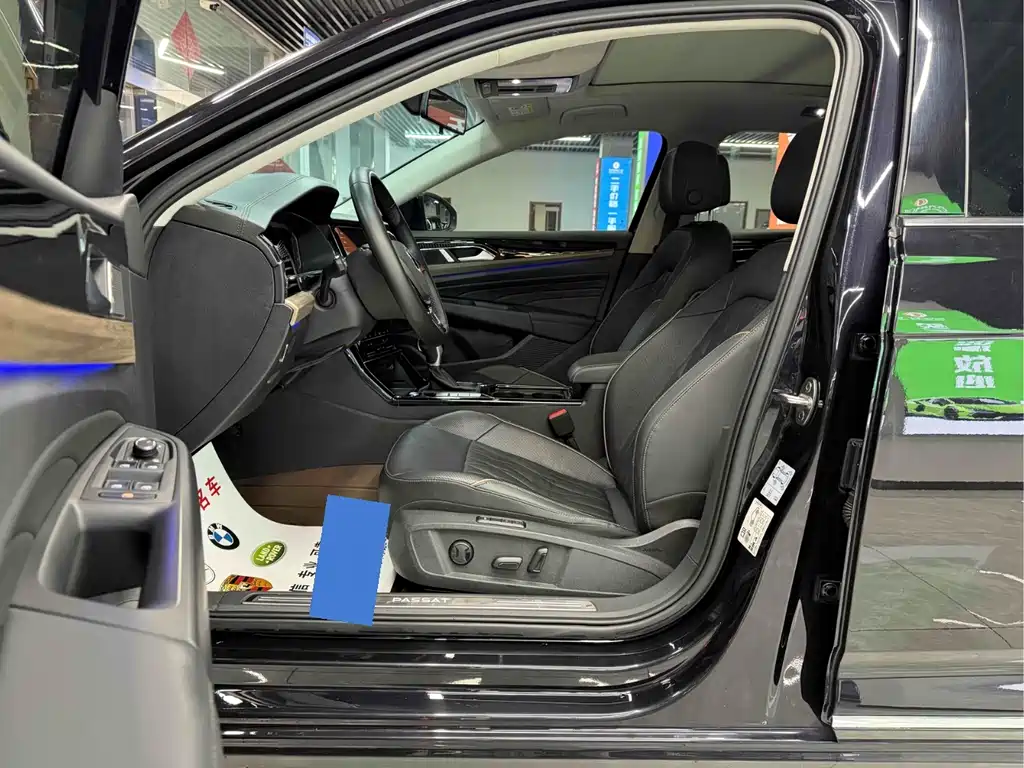 Volkswagen Passat 2020 330TSI Luxury VI