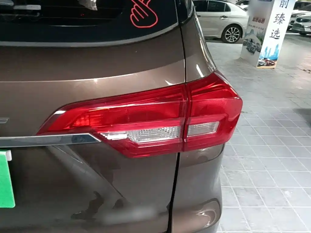 Haval M6 — миниатюра 8