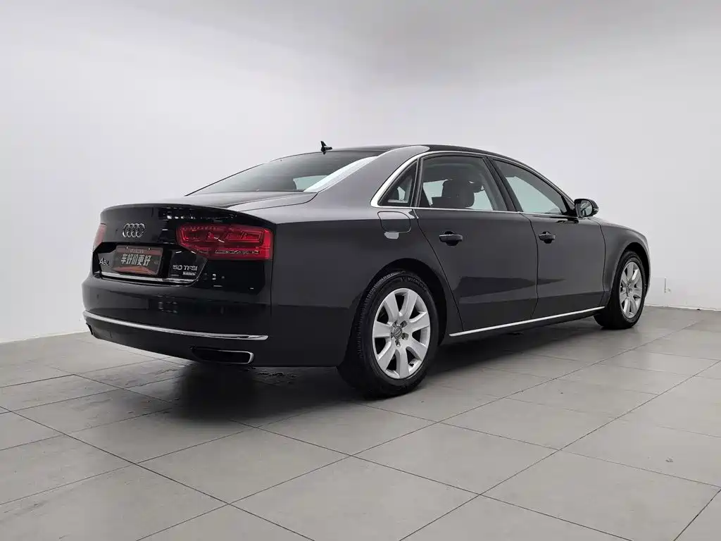 Audi A8 — миниатюра 2