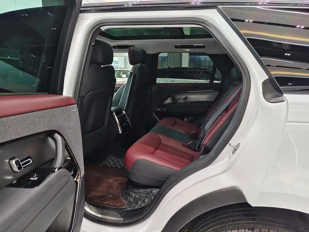 Land Rover Range Rover Sport 2024 400PS Dynamic SE