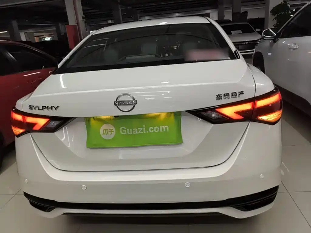 Nissan Sylphy — миниатюра 6