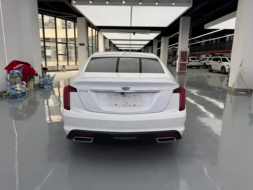 Cadillac CT5 — миниатюра 14