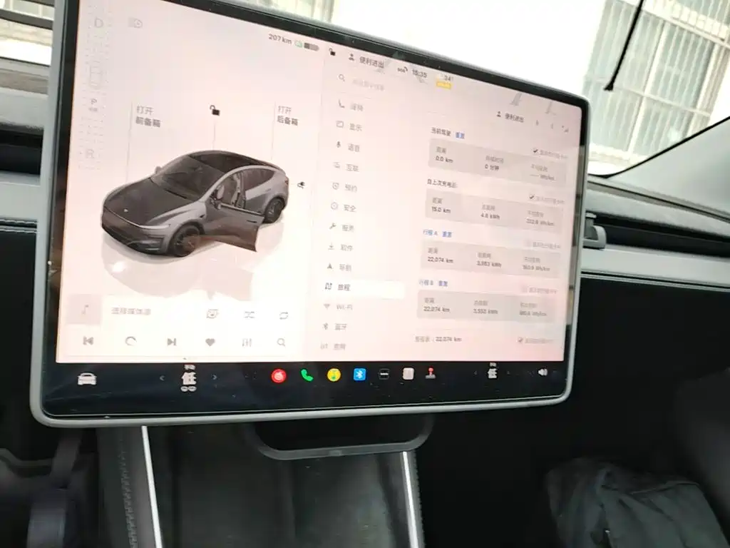 Tesla Model Y — фотографии объявления, Фото 13