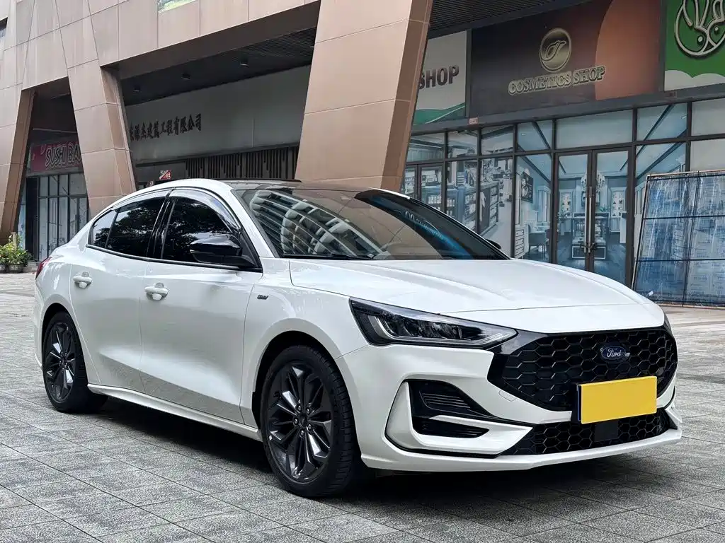 Ford Focus — миниатюра 3