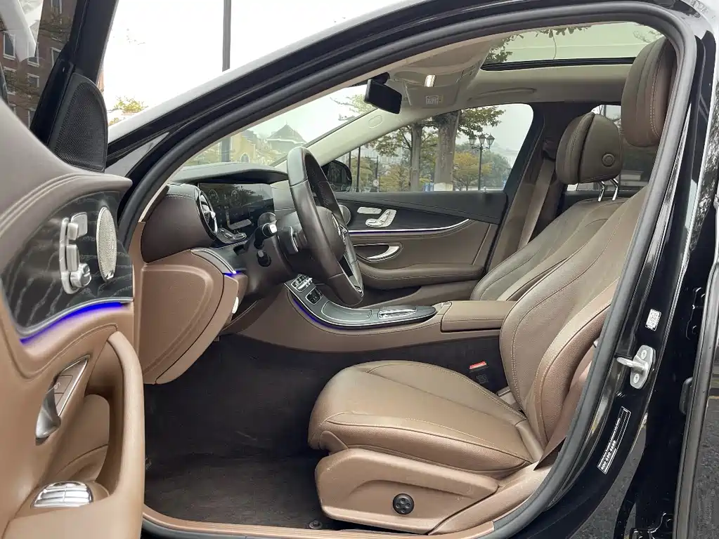 Mercedes-Benz E-Class E 2023 E 300 L Luxury