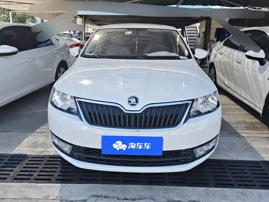 Skoda Rapid — миниатюра 2