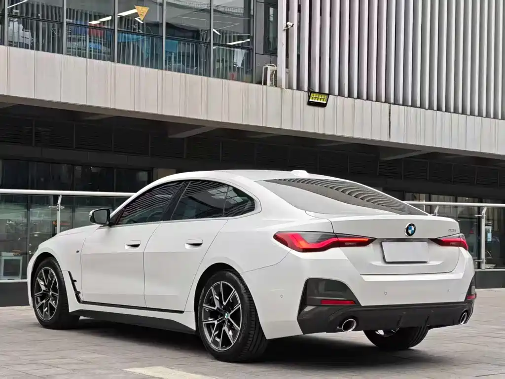 BMW 4 SERIES