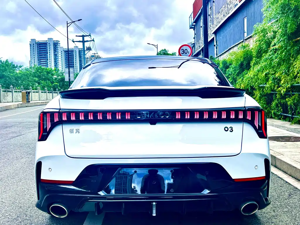 Lynk & Co 03 — миниатюра 8