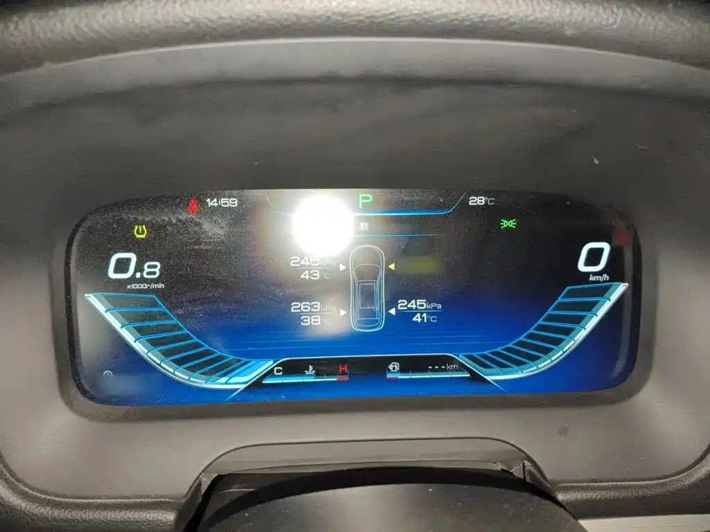 BYD Tang — миниатюра 4