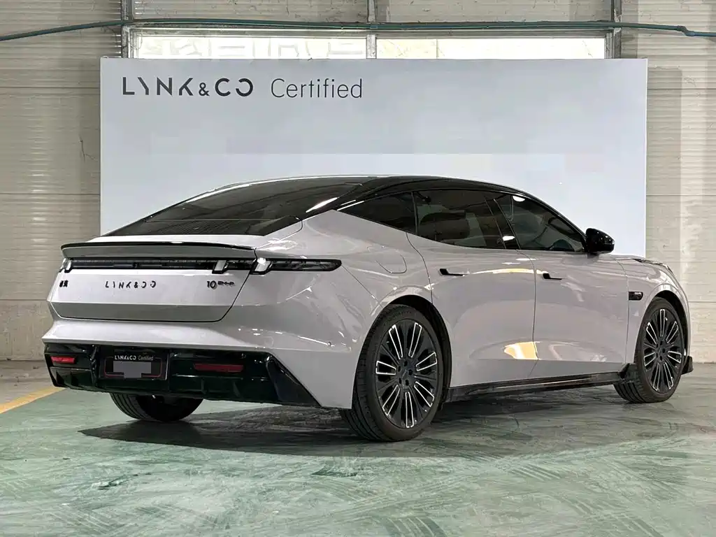 Lynk & Co 10 — миниатюра 9