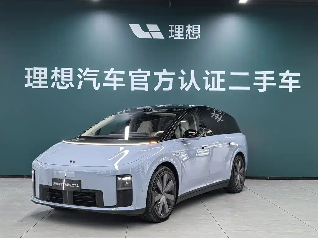 Li Auto i8
