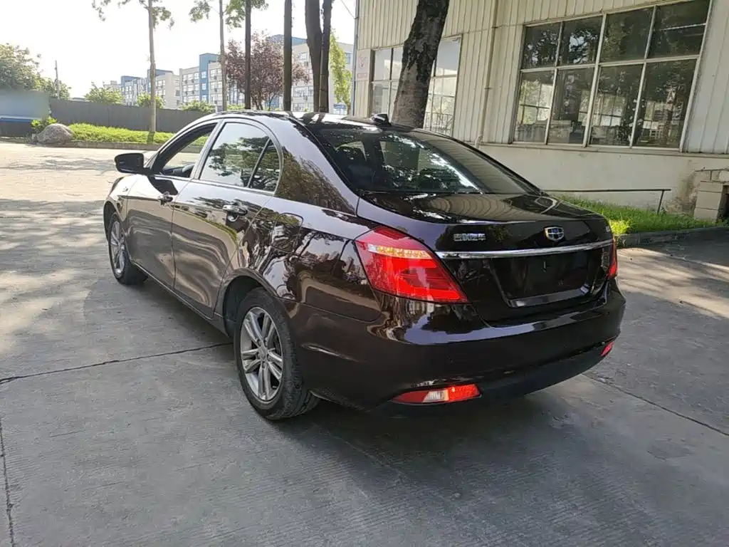 Geely Emgrand — миниатюра 5